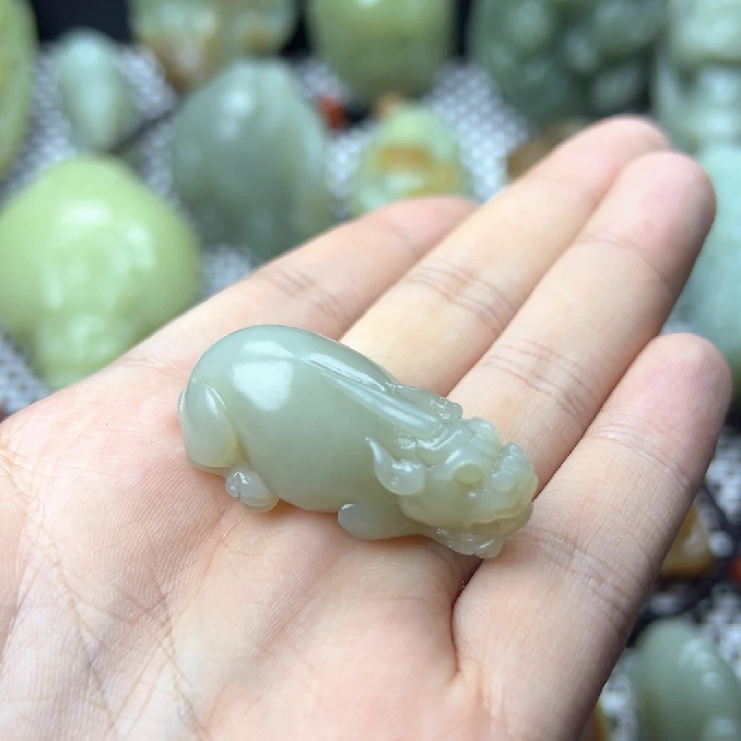 和田玉未镶嵌挂件