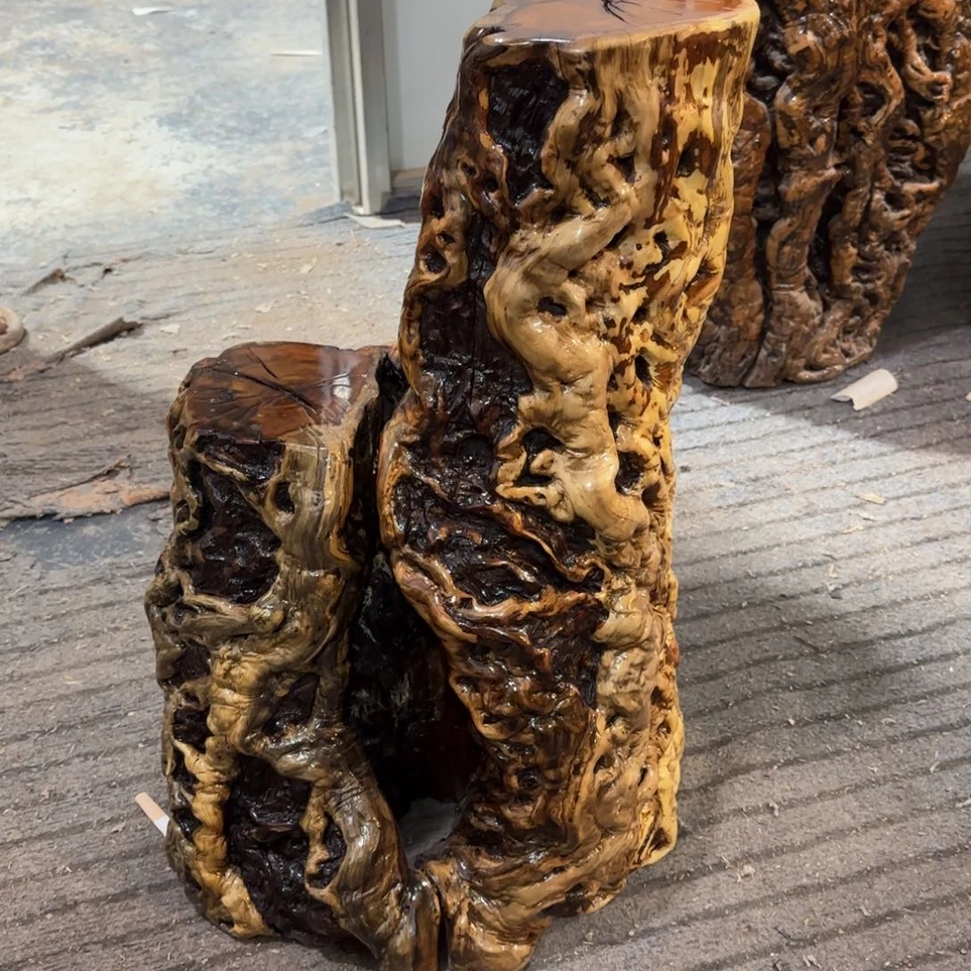 尹***哥龙纹鸡心枣木手工艺品