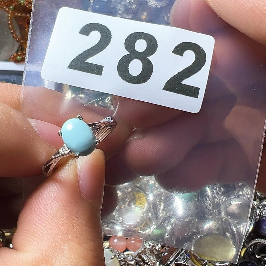 石英质玉戒指未镶嵌