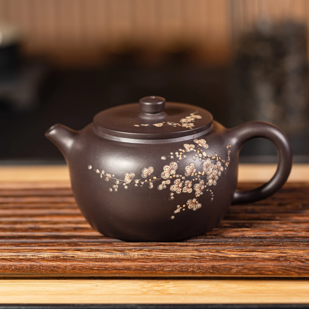 LF3-111   王兰芳  宜兴手工紫砂    平盖