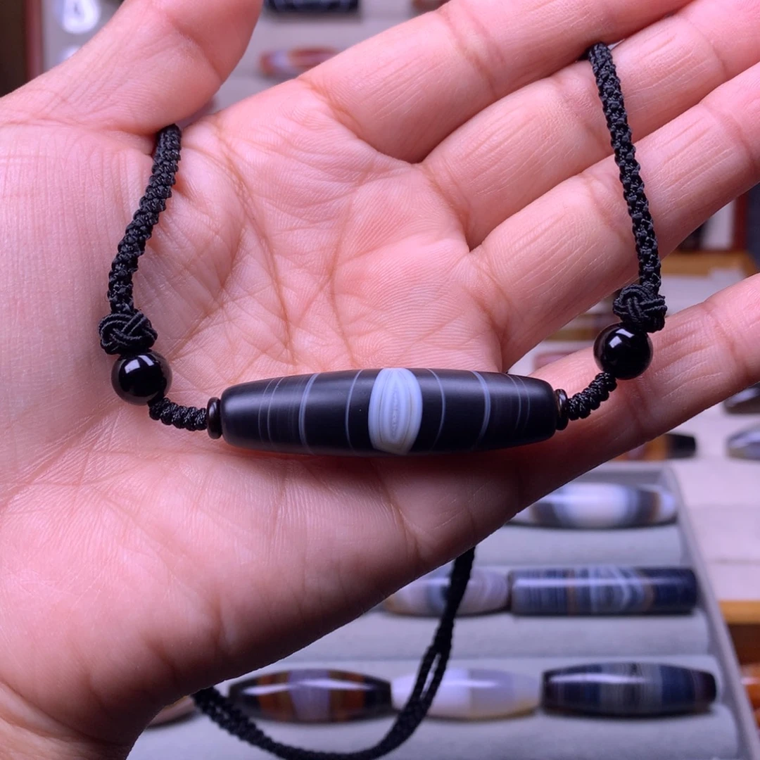 玛瑙/玉髓未镶嵌珠宝奇石