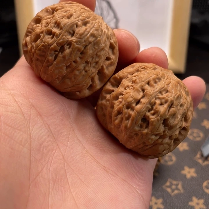 核桃铁锤文玩核桃