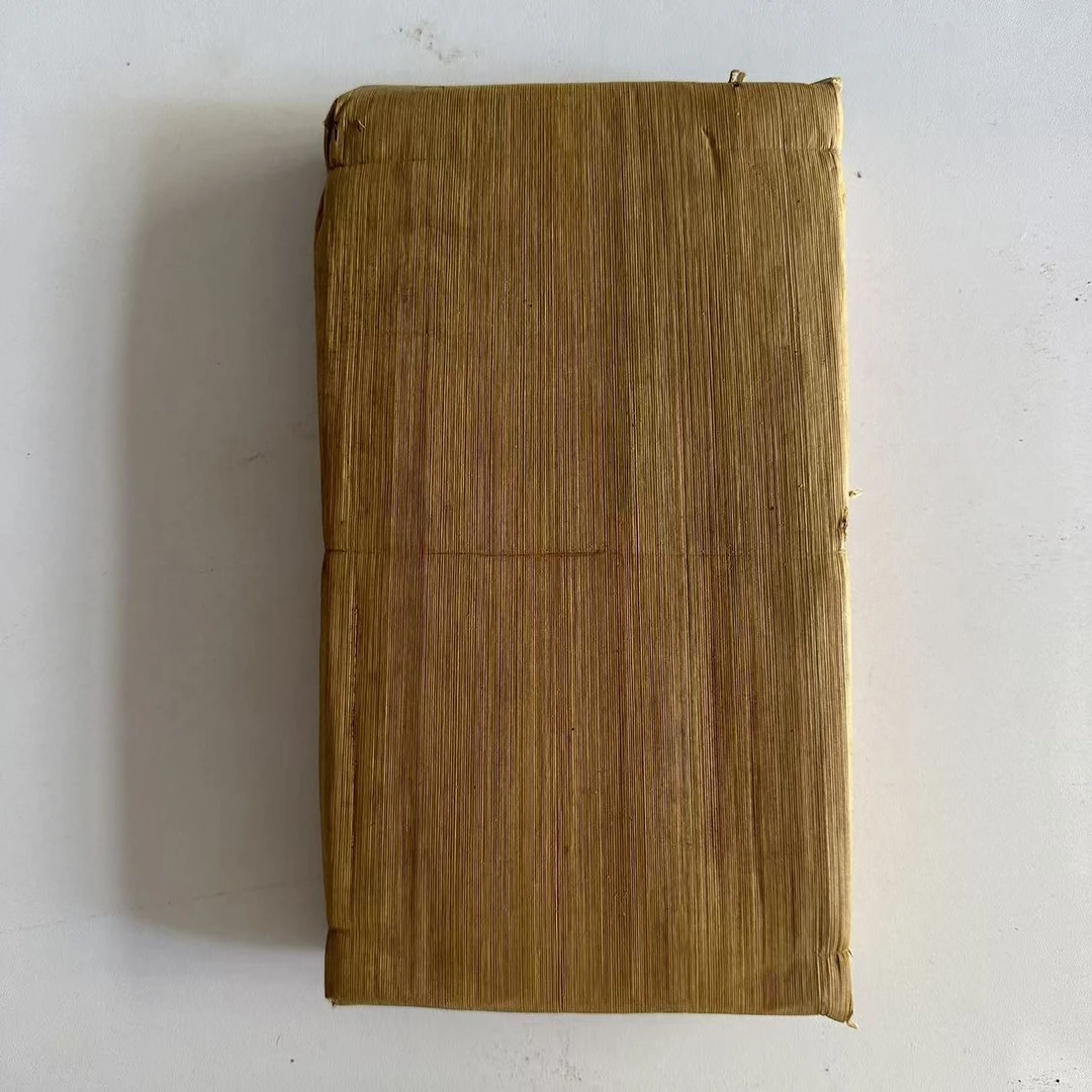 2011年 荒野砖 普洱茶 生茶 10g