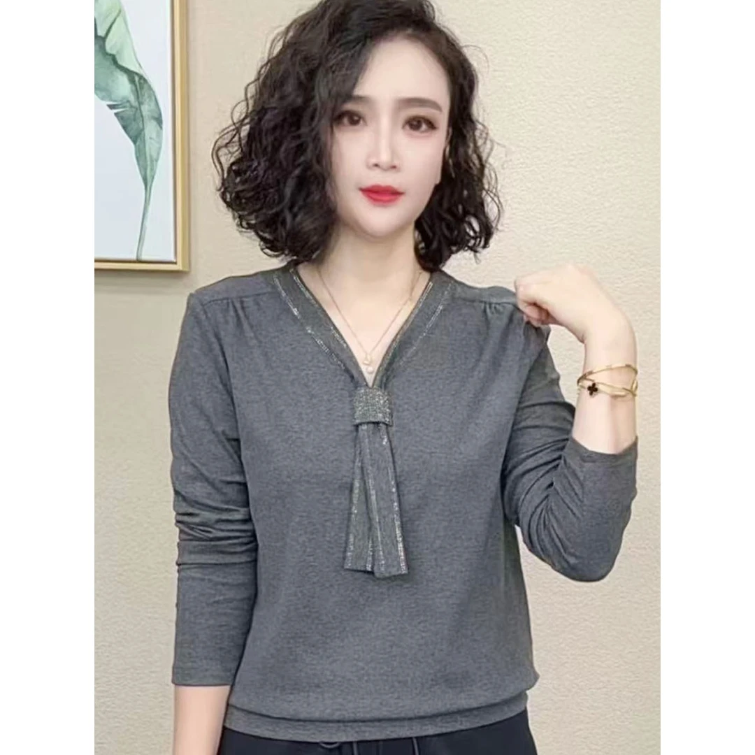 秋季新款时尚V领飘带纯色长袖上衣女洋气百搭减龄宽松休闲打底衫