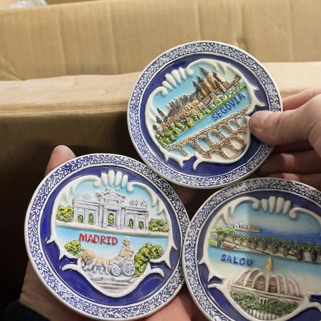 摆件 磕碰。封釉。