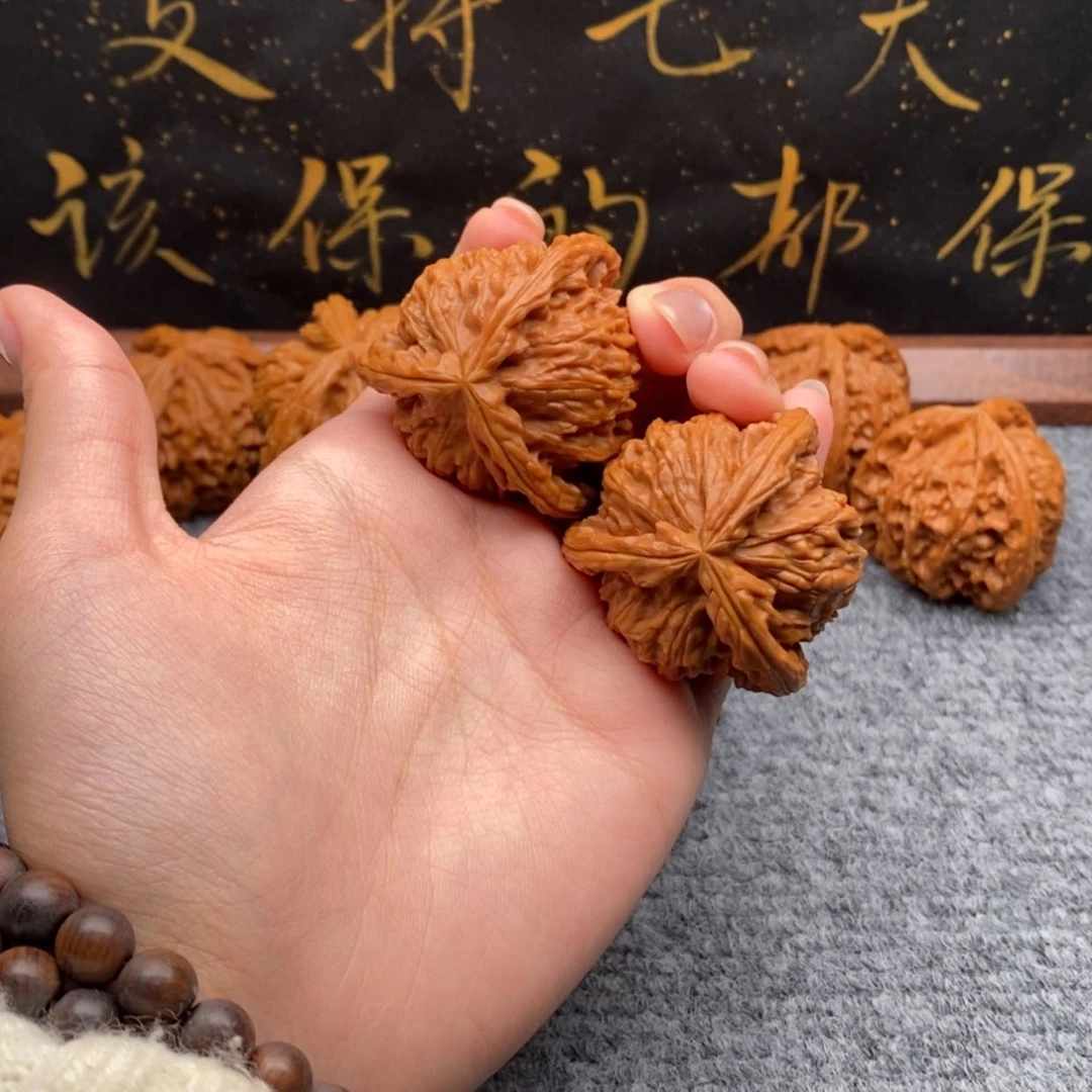 【闪购商品】吊坠文玩核桃J***Y