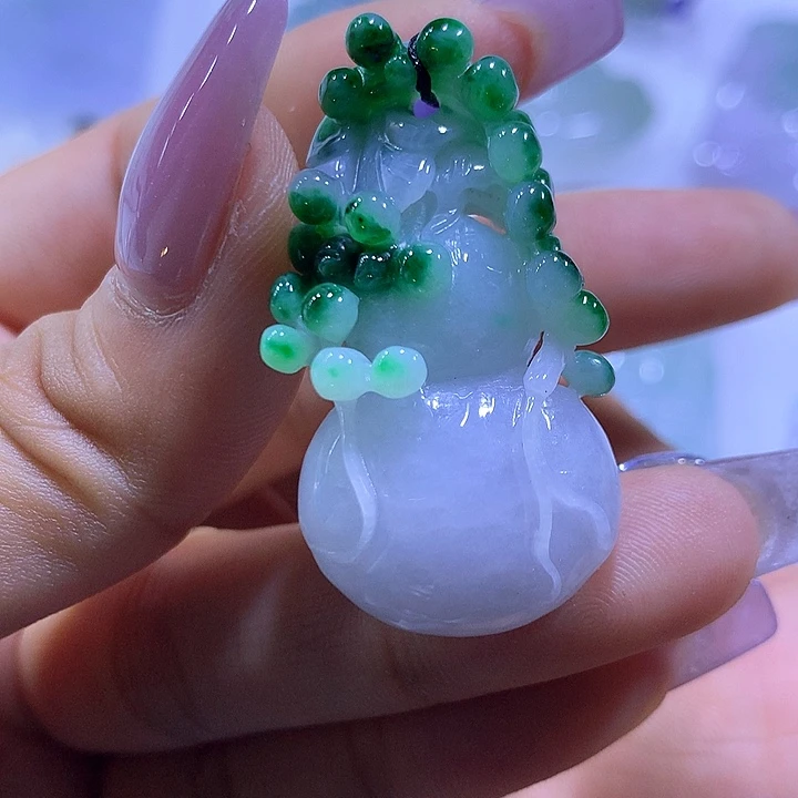 翡翠未镶嵌颈饰天然翡翠A货吊坠