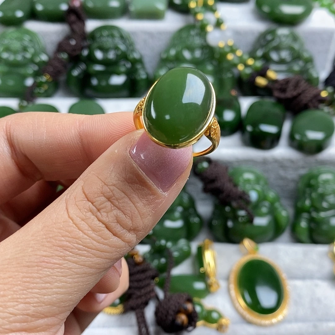 和田玉（碧玉）未镶嵌颈饰