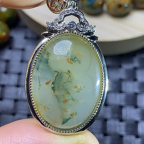 未镶嵌颈饰玛瑙/玉髓老*哥