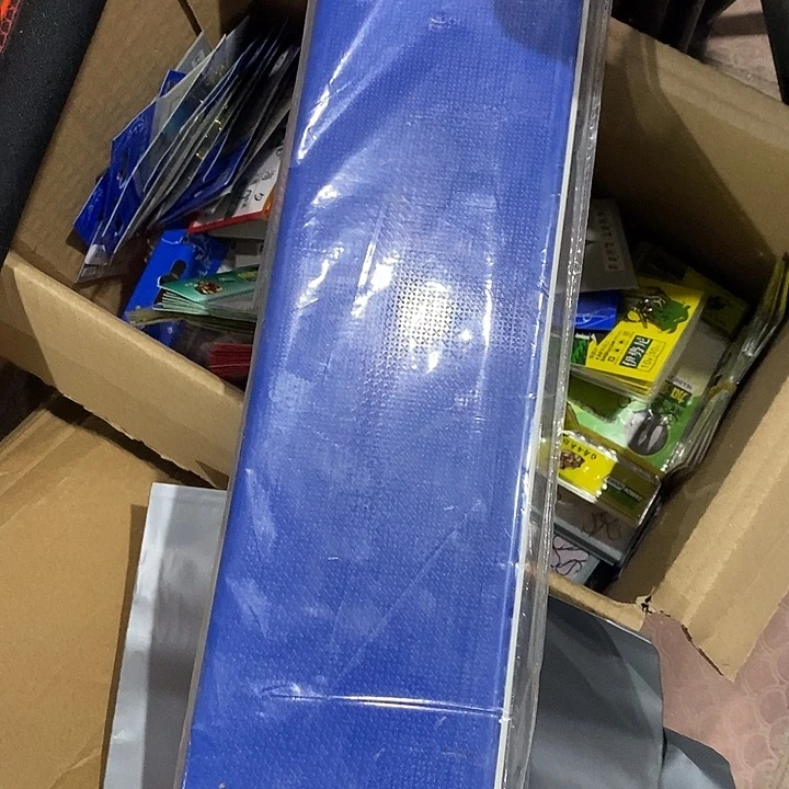 蓝色子线盒一个，，，，，