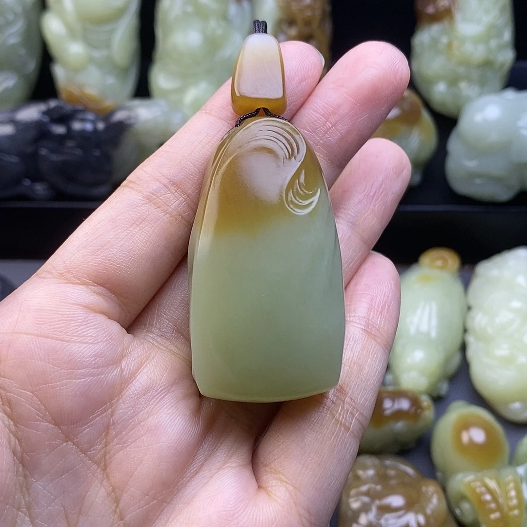未镶嵌和田玉把件K***G