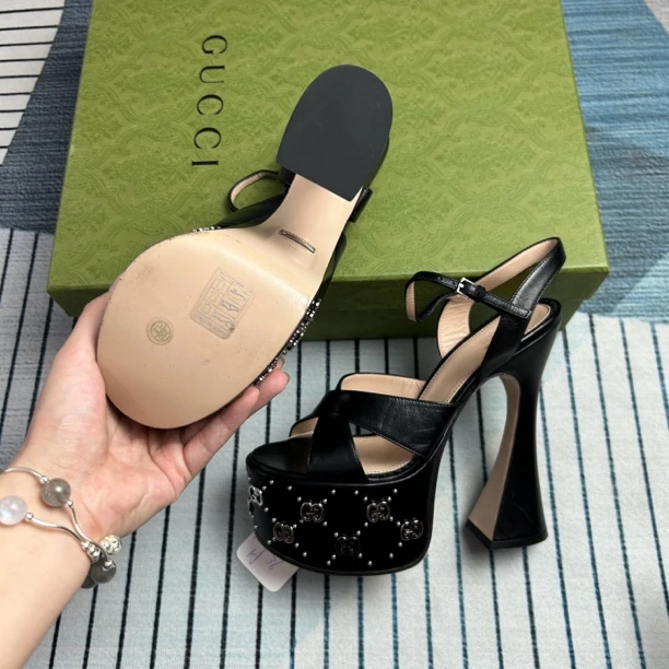 未使用 GUCCI/古驰 黑色满印高跟凉鞋三六码