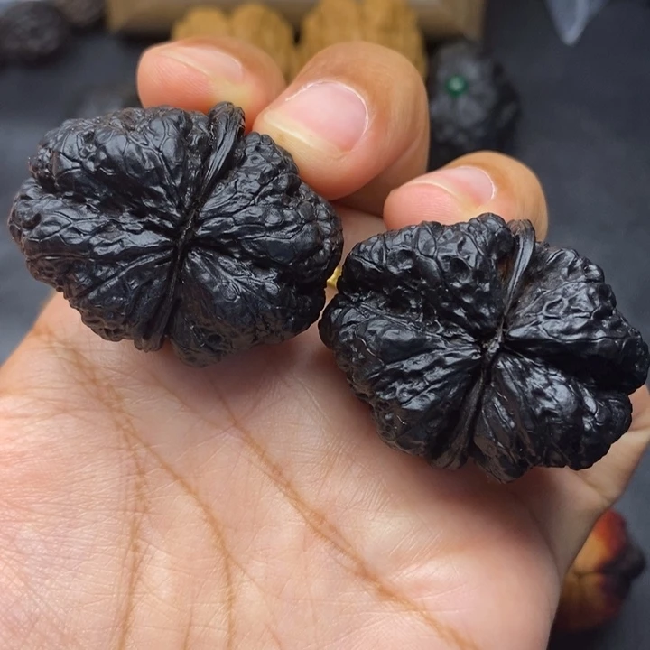 把件文玩核桃40尺蝴蝶蟾
