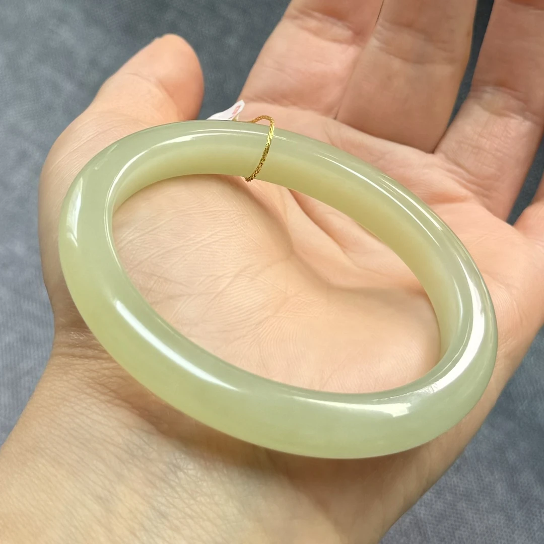 天然和田玉贵妃玉镯手镯小圈口镯子女士礼物精美