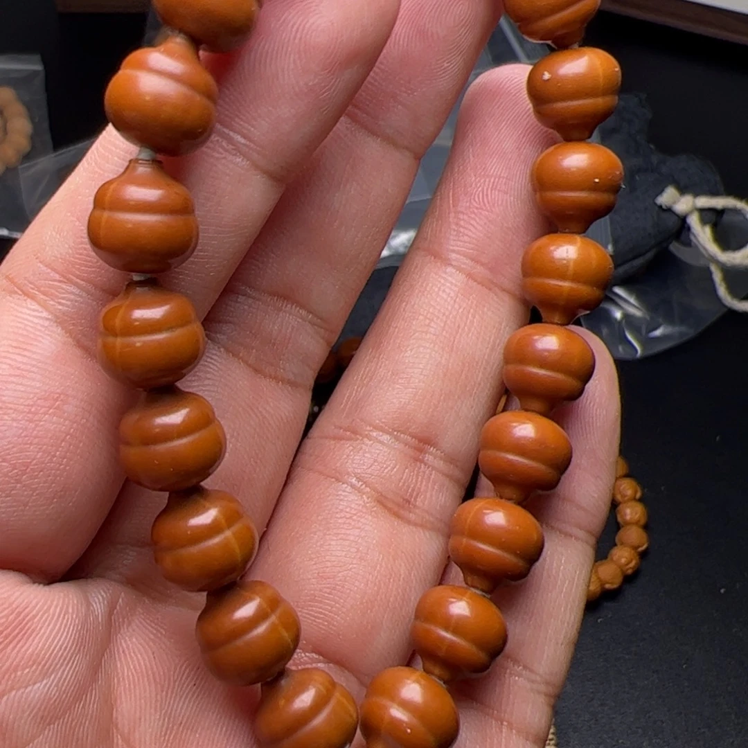 猴头核桃把件小脚裤