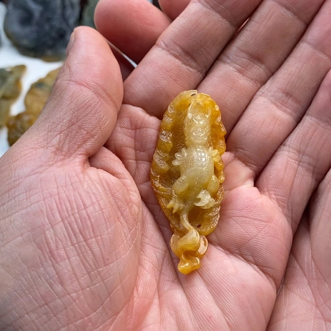 翡翠未镶嵌颈饰天然翡翠a货