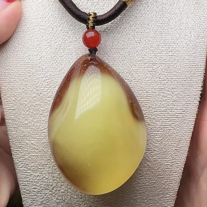 琥珀未镶嵌手链吊坠