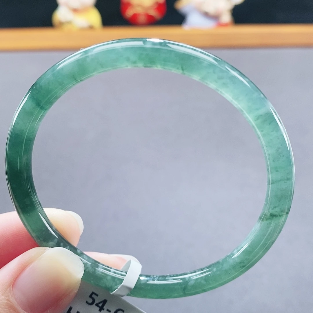 翡翠未镶嵌手镯10