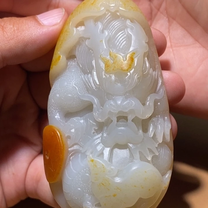 颈饰未镶嵌和田玉