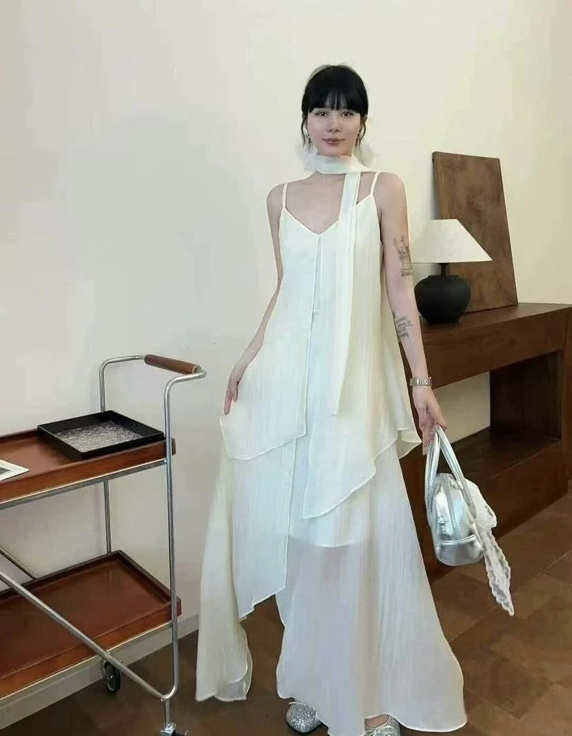 度假气质长裙2025夏季新款舒适轻薄透气显瘦连衣裙