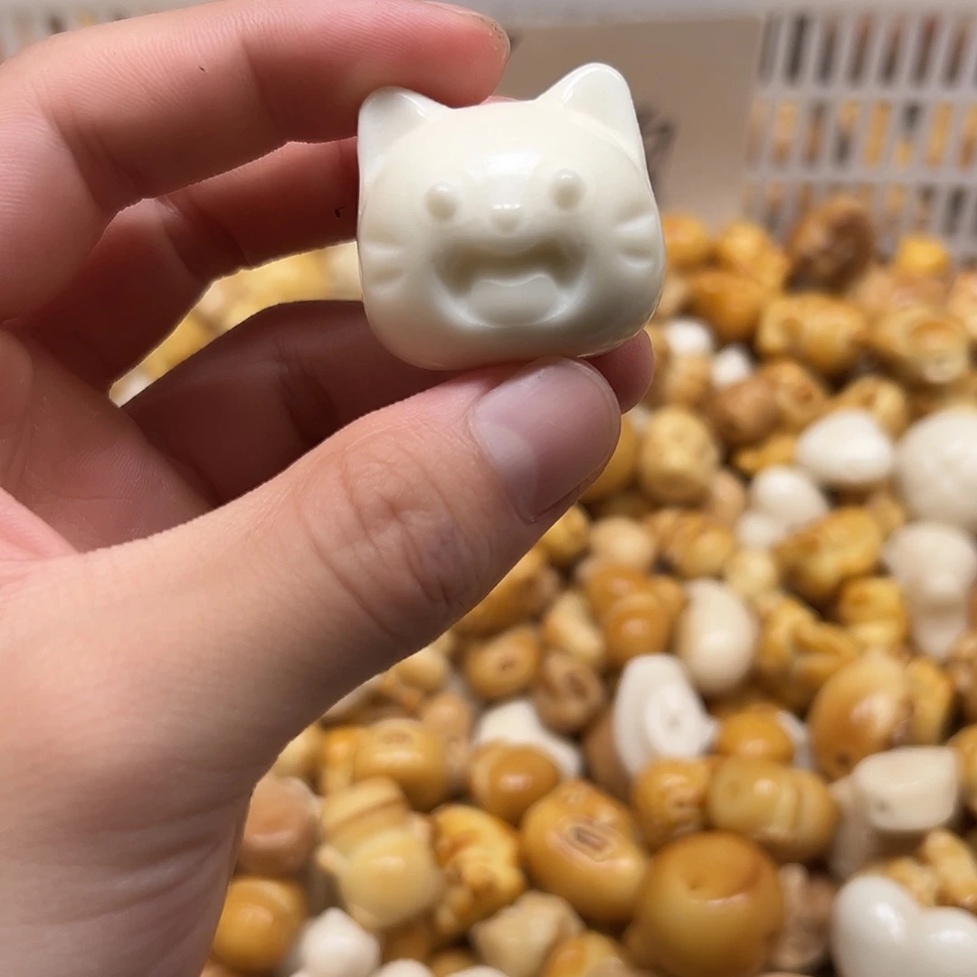 不***财手串菩提根/象牙果瑕疵猫头一颗 有裂