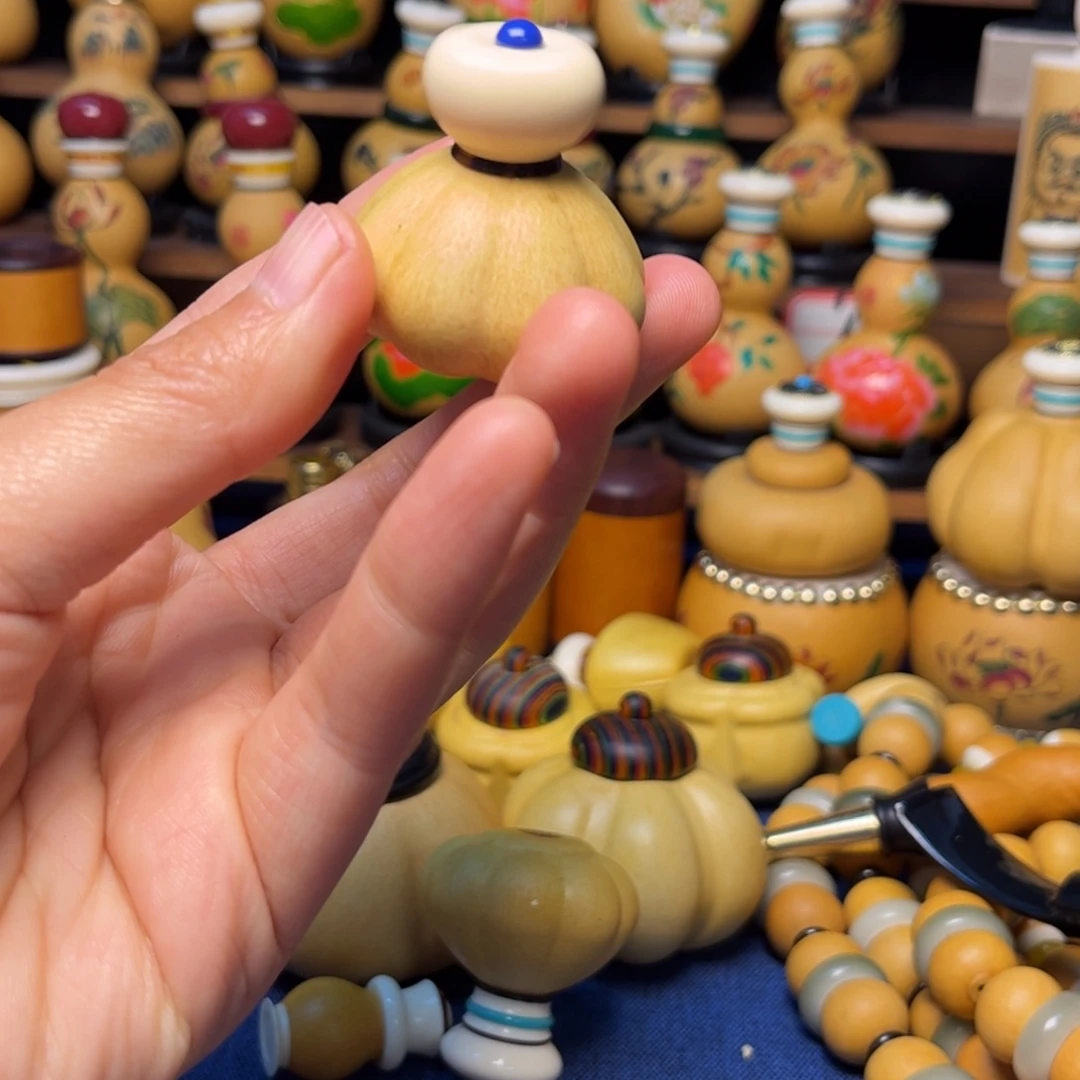 伊***豆大叶紫檀（黑酸枝木类）