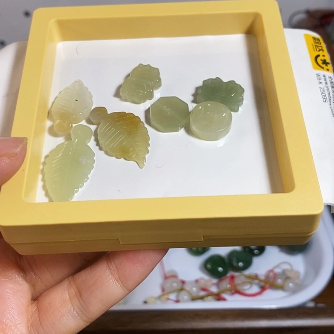 和田玉未镶嵌手链微瑕大包处理不退不换