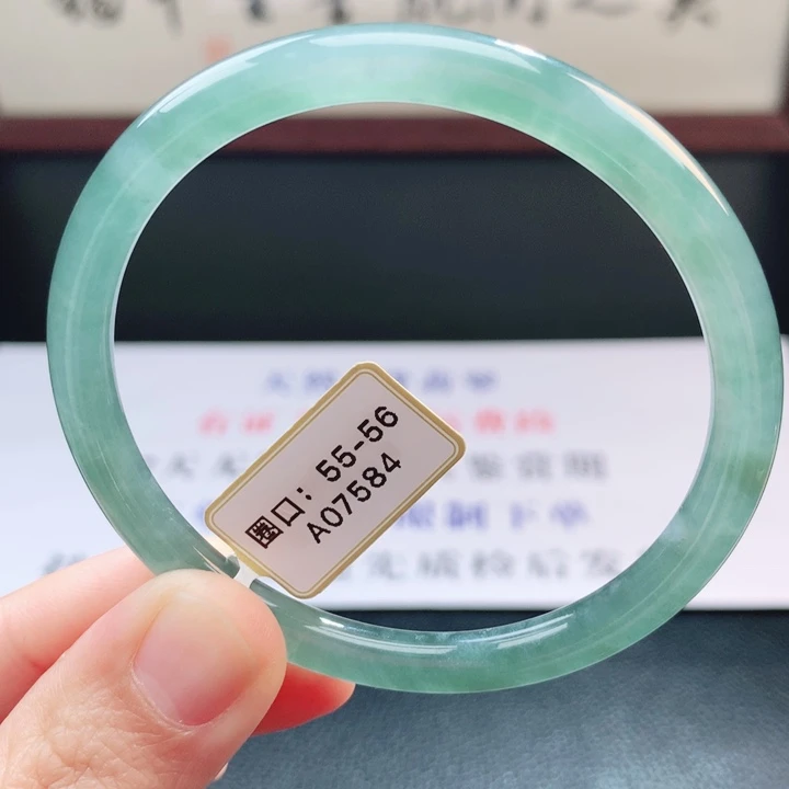 翡翠未镶嵌手镯翡翠手镯66