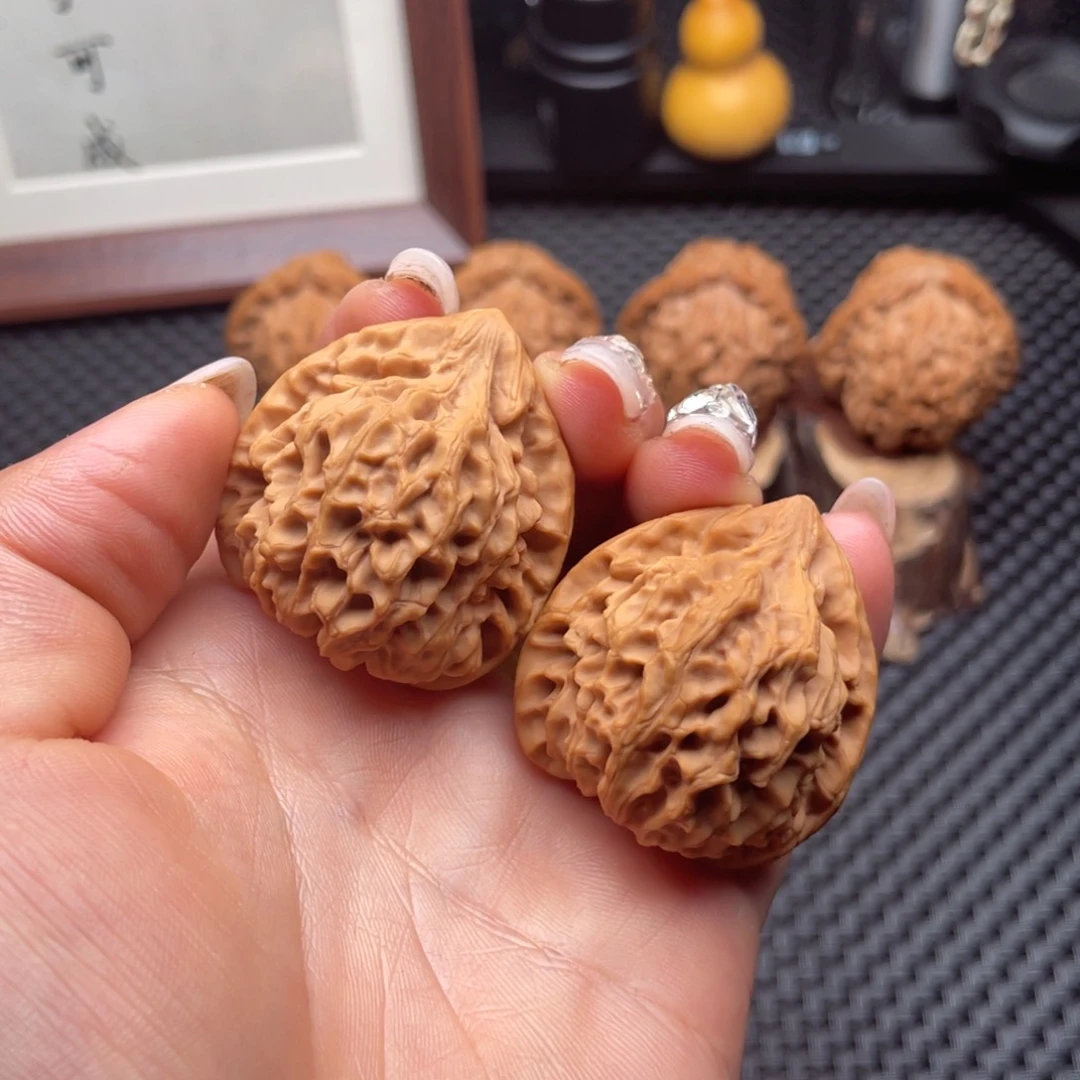 文玩核桃把件龙门涧