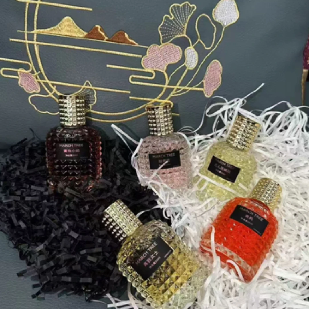 【挖挖乐】Q版香水  持久留香（接受保底数再拍）5Q换一正（50ml）