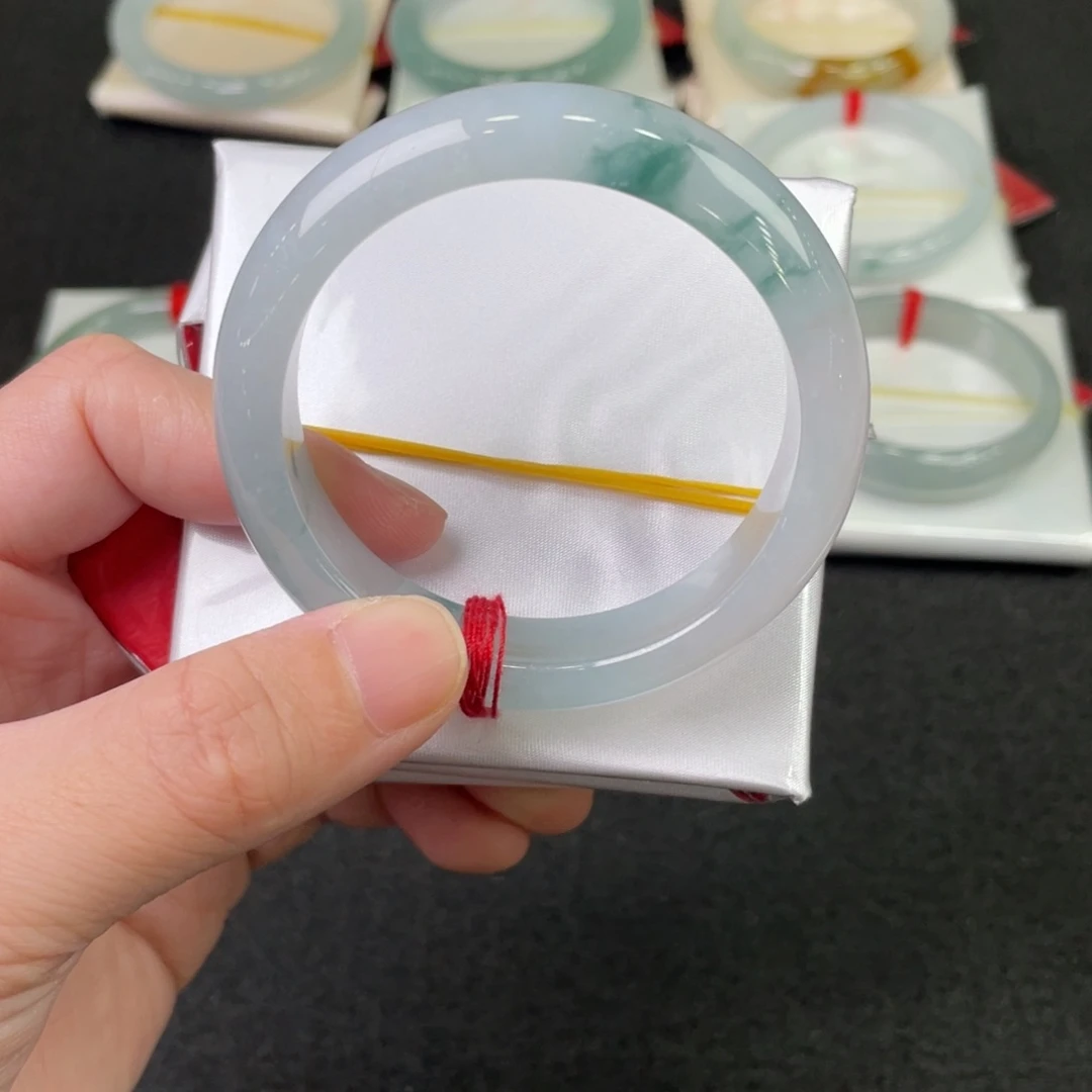 翡翠手镯未镶嵌53正圈