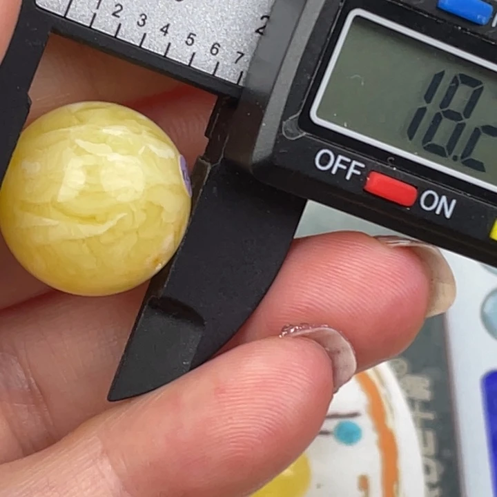 蜜蜡未镶嵌裸石844