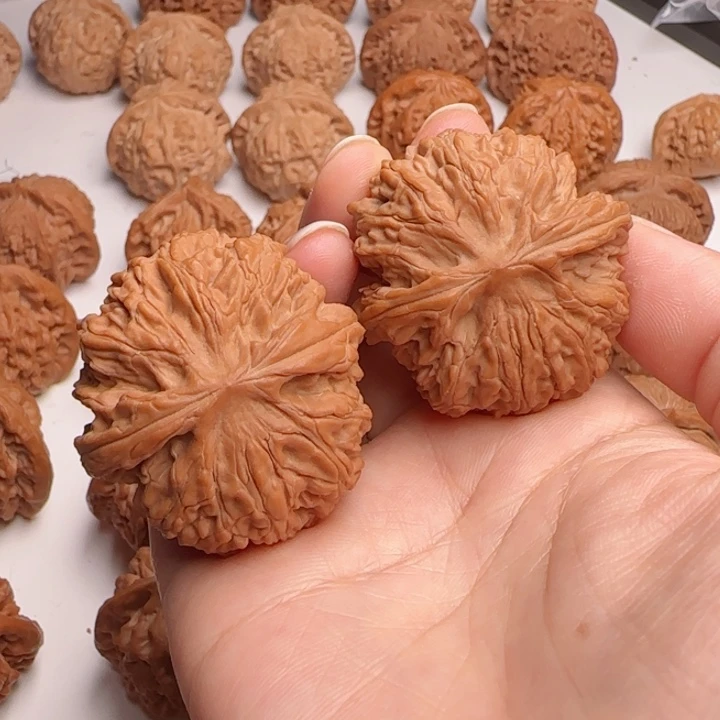 桃核吊坠雨花石头