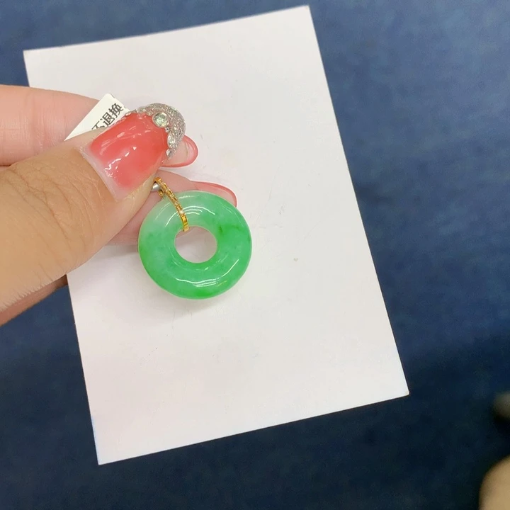 颈饰18K金镶嵌翡翠天然翡翠