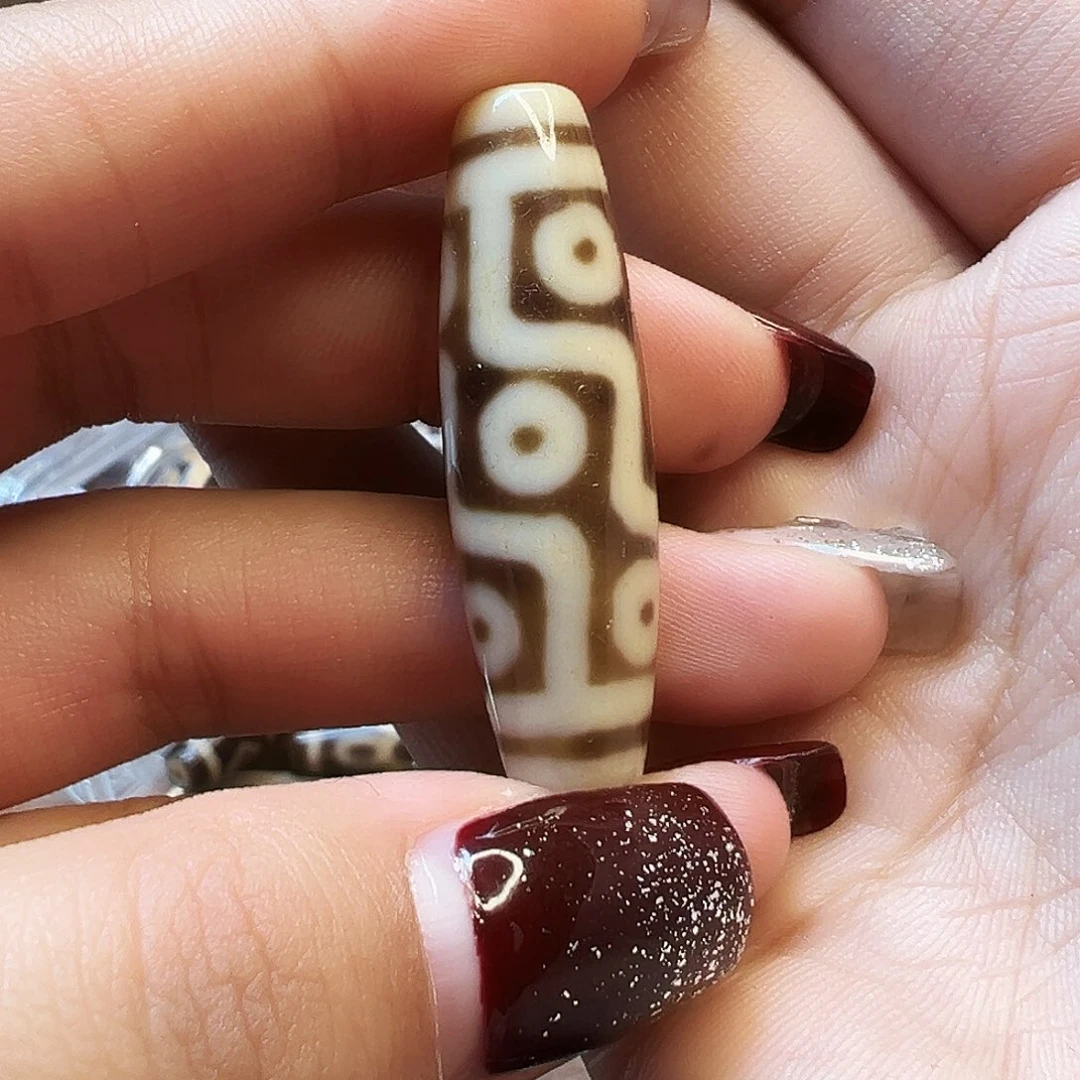 再***去玛瑙/玉髓未镶嵌颈饰