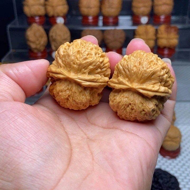 文玩核桃把件麒麟王24