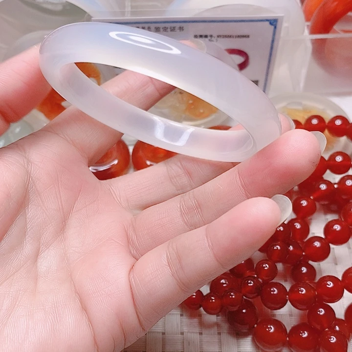 玛瑙/玉髓未镶嵌手镯