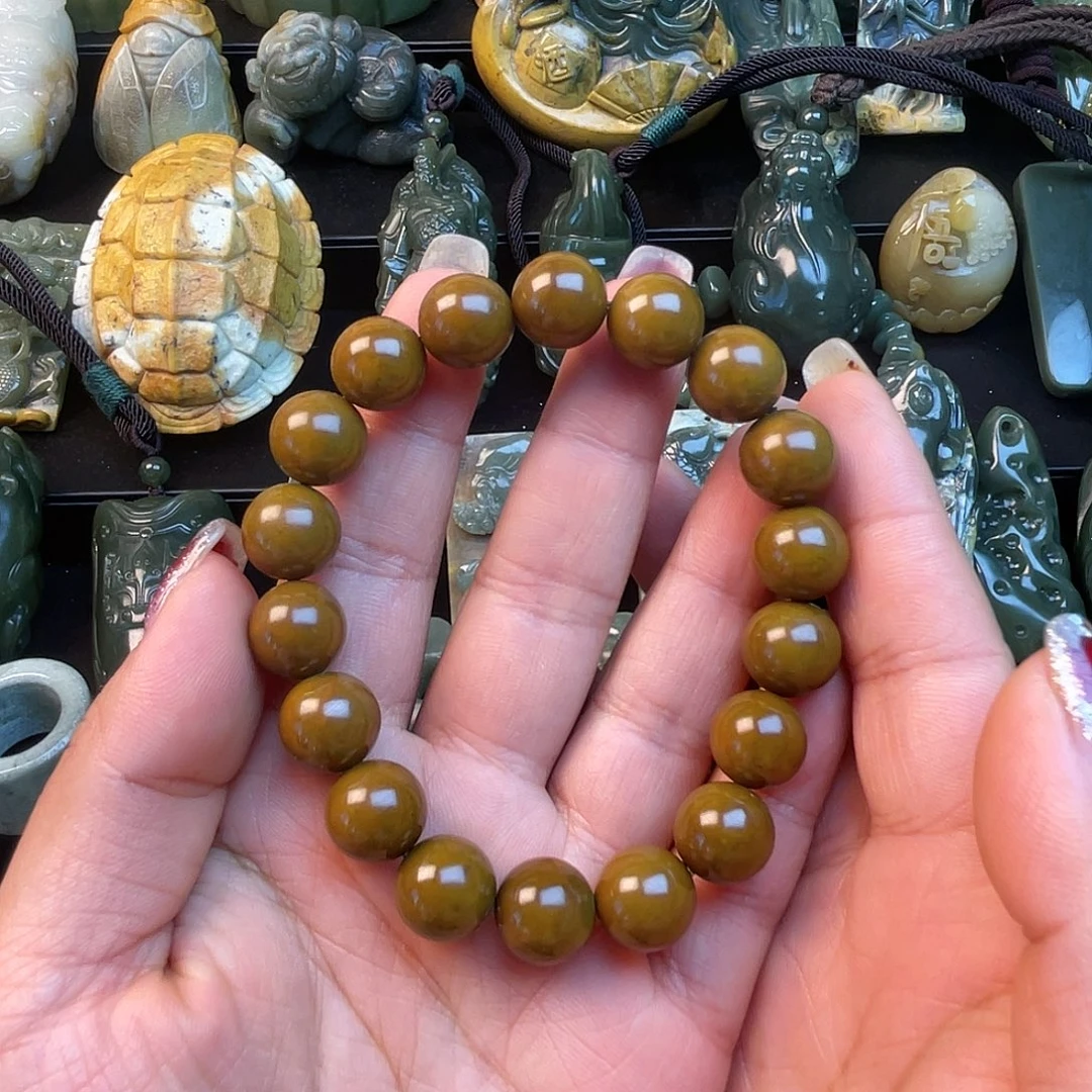 透闪石质玉未镶嵌手链