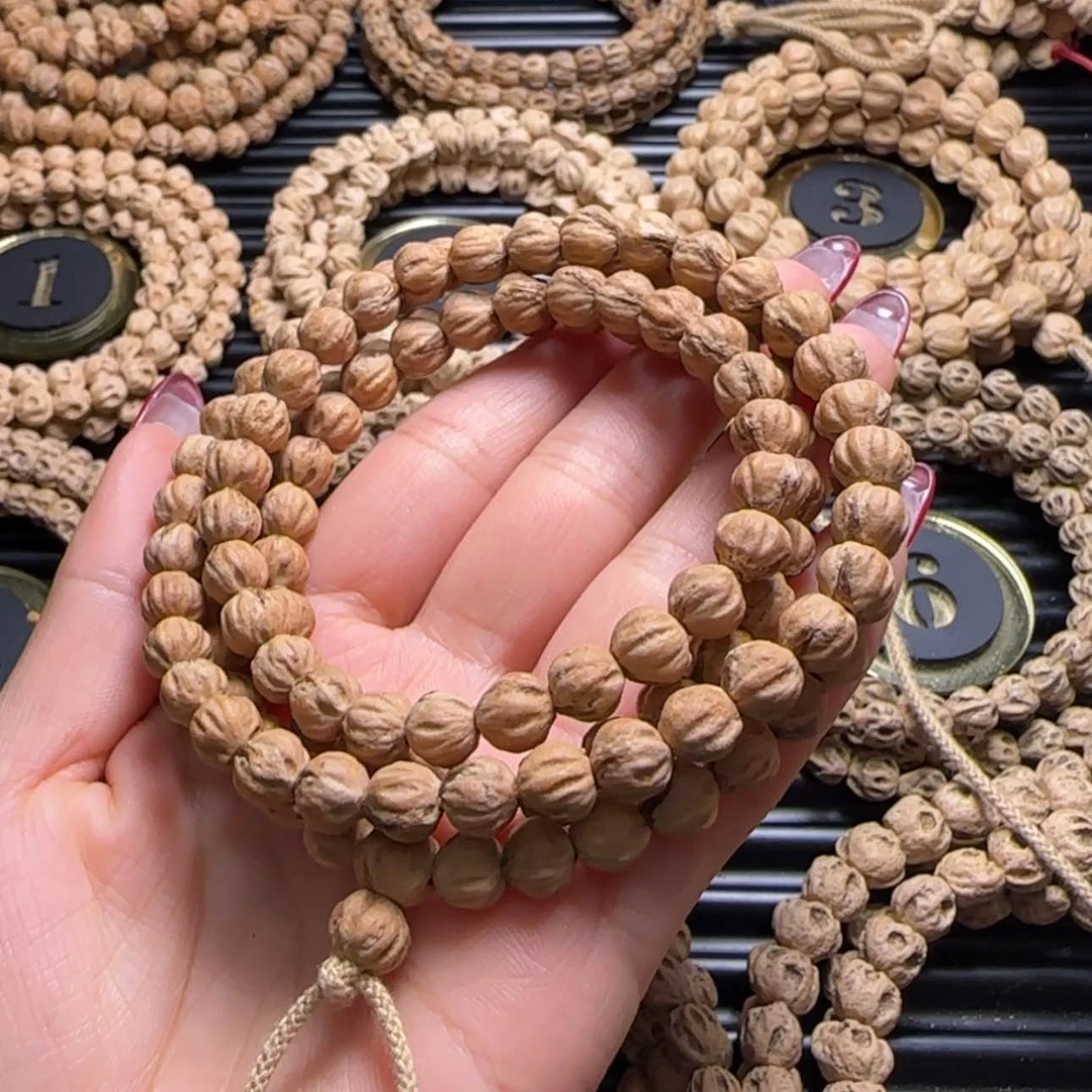 【闪购商品】柏香籽/百香籽吊坠吉****有