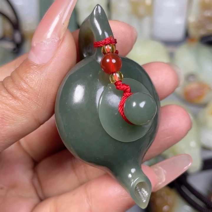 和田玉未镶嵌挂件