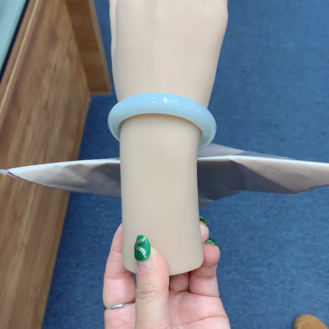 未镶嵌手镯翡翠翡翠