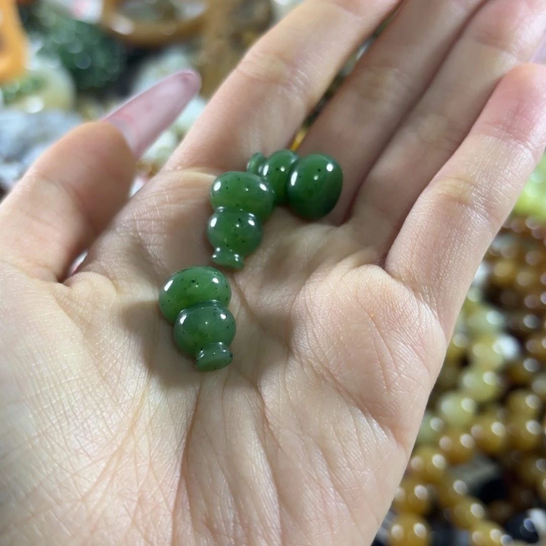 和田玉未镶嵌手链随机发一