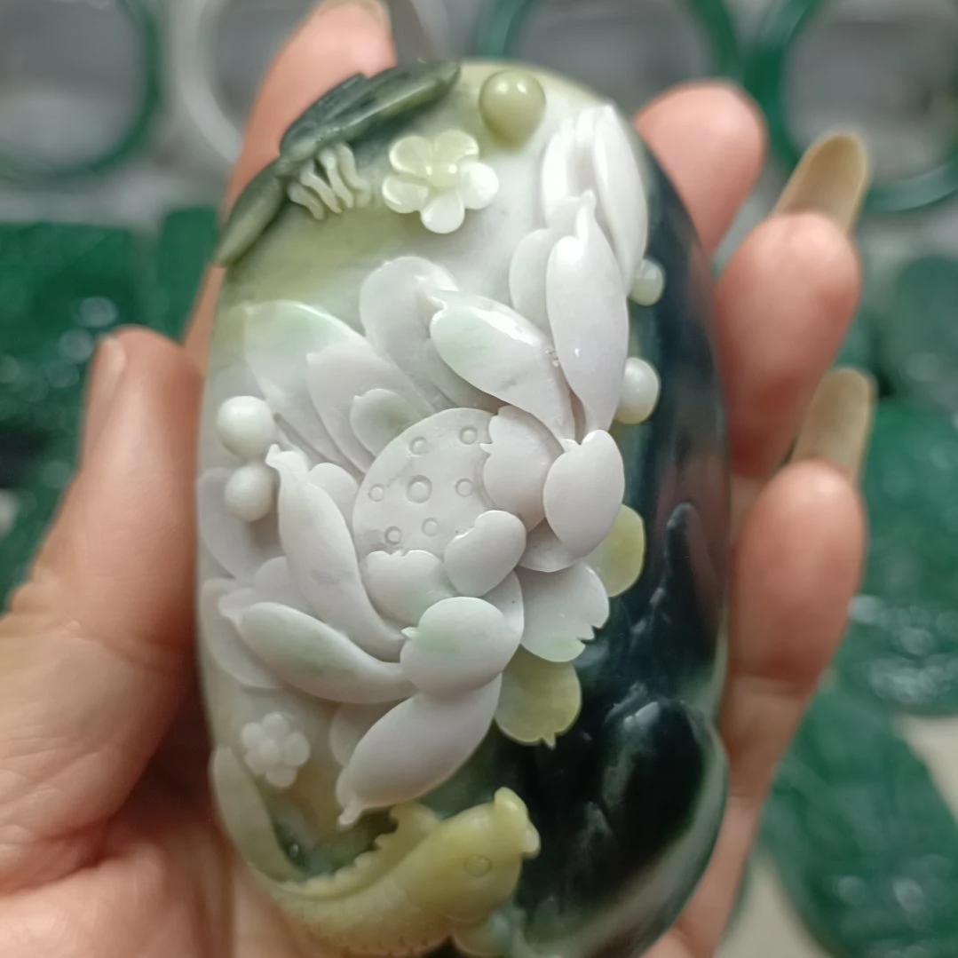 独山玉未镶嵌把玩