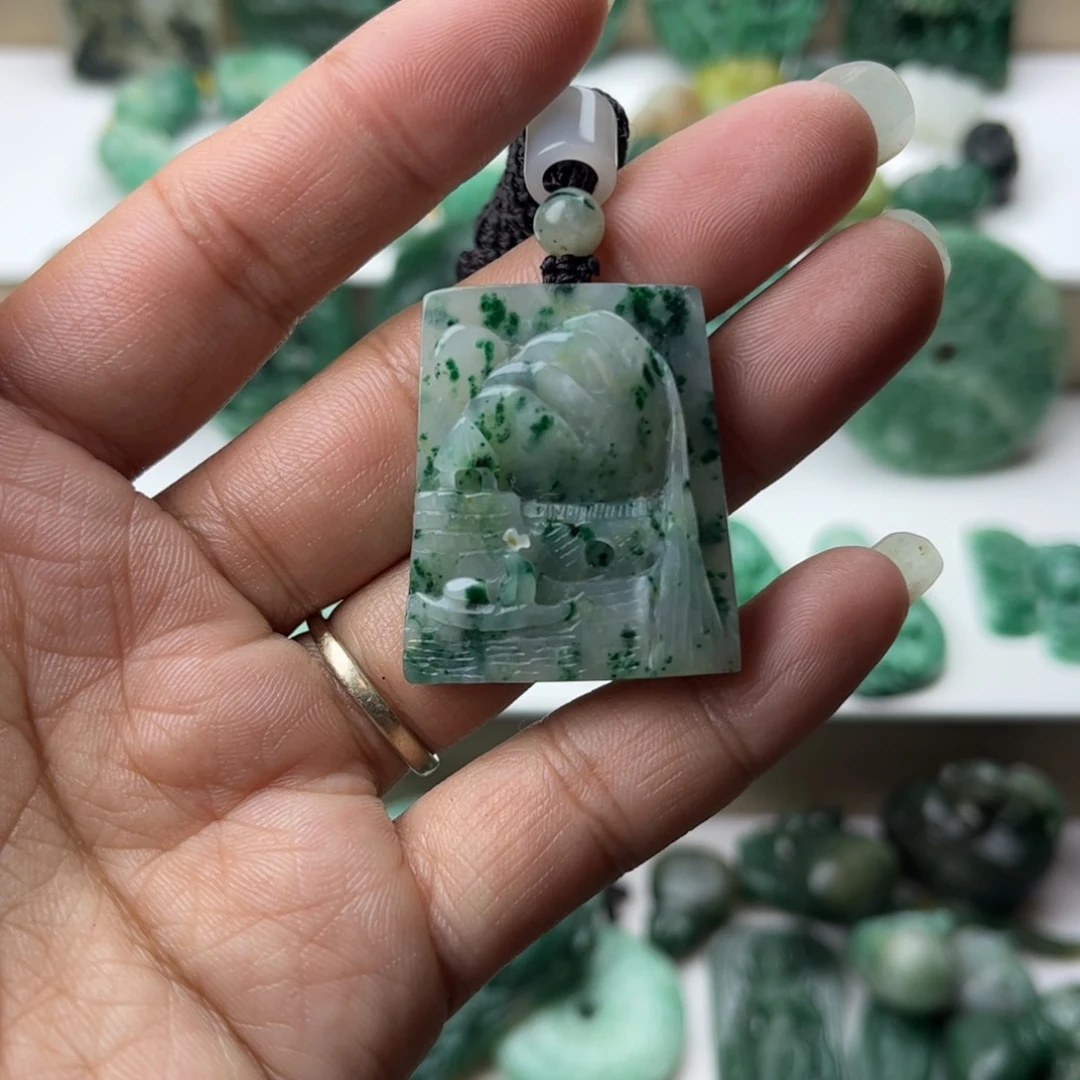 独山玉未镶嵌挂件