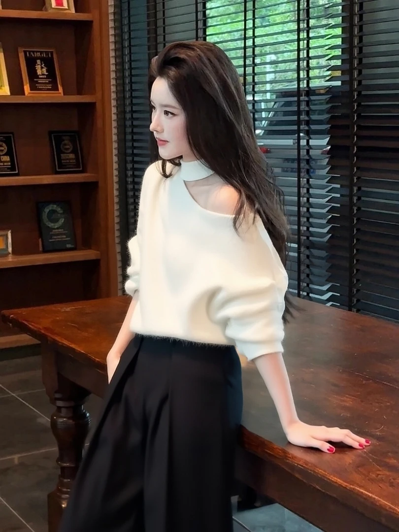 2025绝美冬季温柔减龄独特漂亮时尚针织衫气质穿搭白色毛衣上衣女