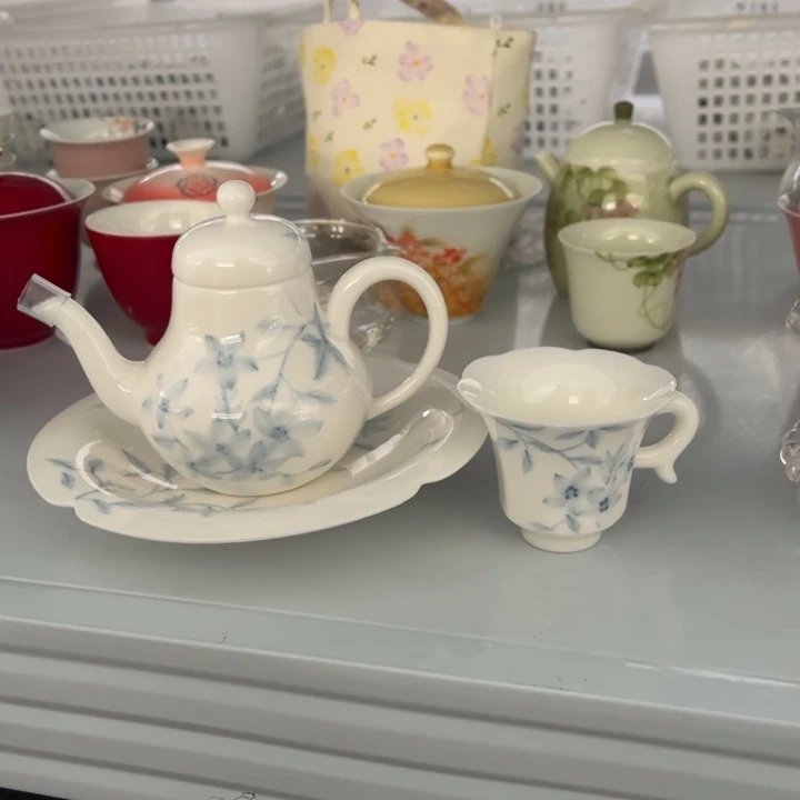 三件套哈哈哈哈哈