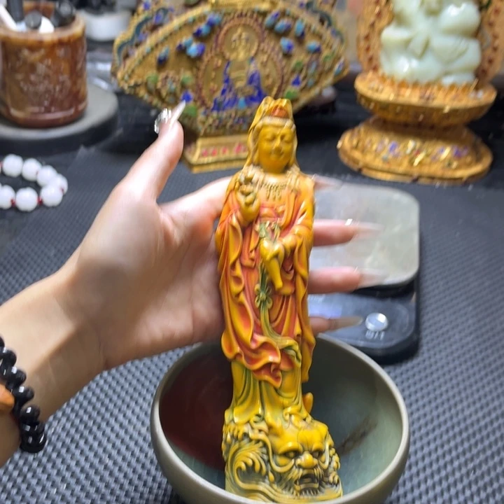 摆件凌*瓷器的造型也