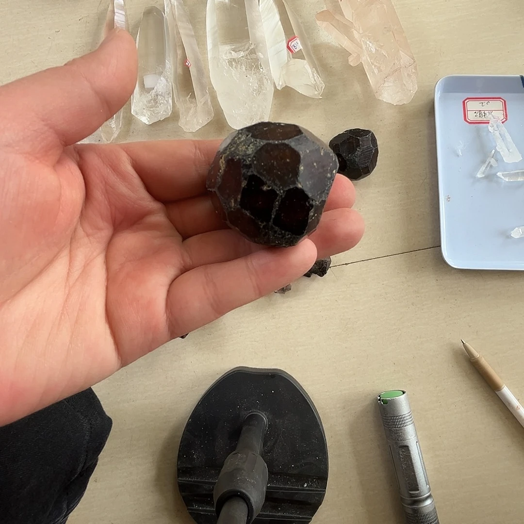 未镶嵌珠宝半成品水晶