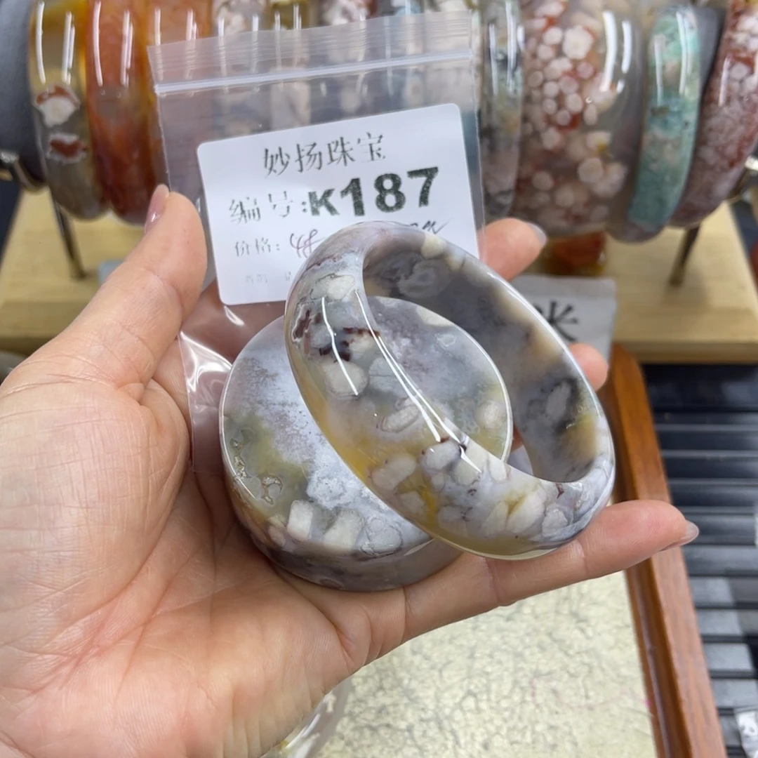 合金默认有瑕石英质玉?***?