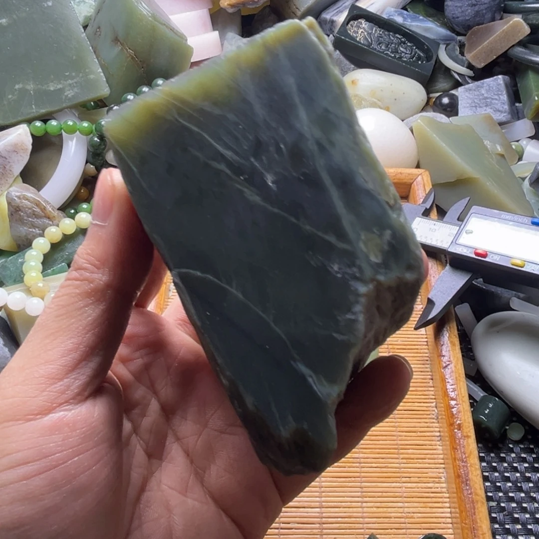 和田玉（糖玉）未镶嵌挂件